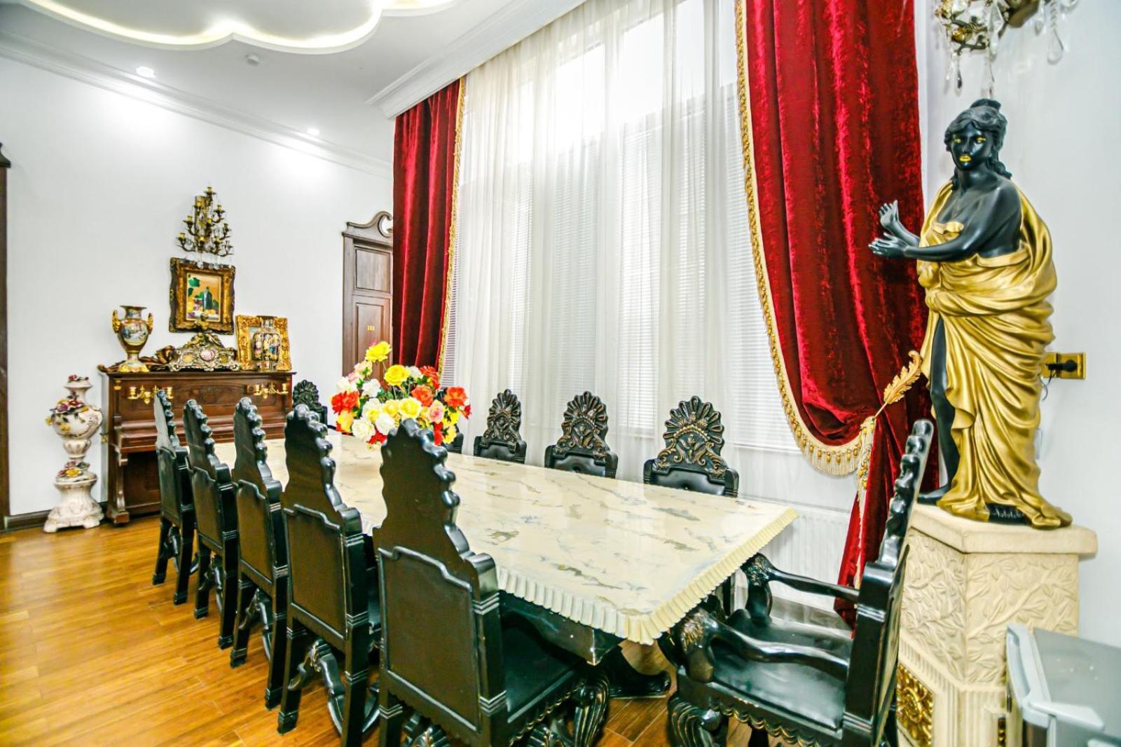 Sera Hotel 바쿠 외부 사진